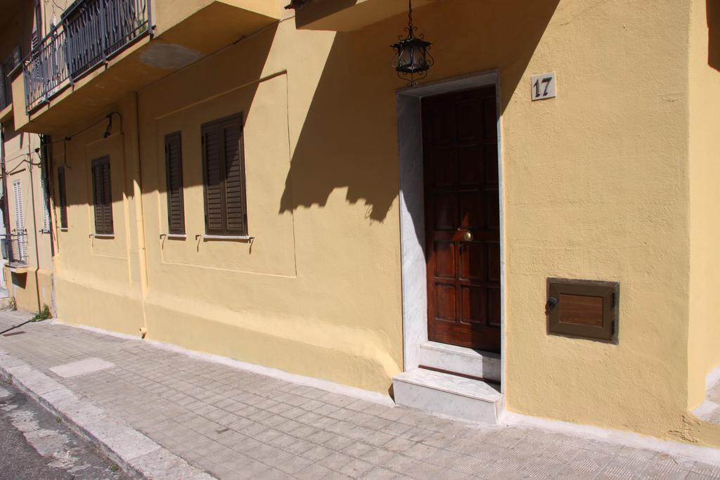 Apartamento Lighthouse - Casa Di Luce Reggio Calabria Exterior foto